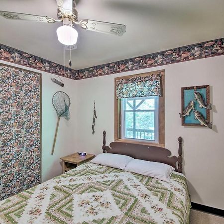 Waters Edge Retreat With Deck On Patoka Lake! Taswell エクステリア 写真