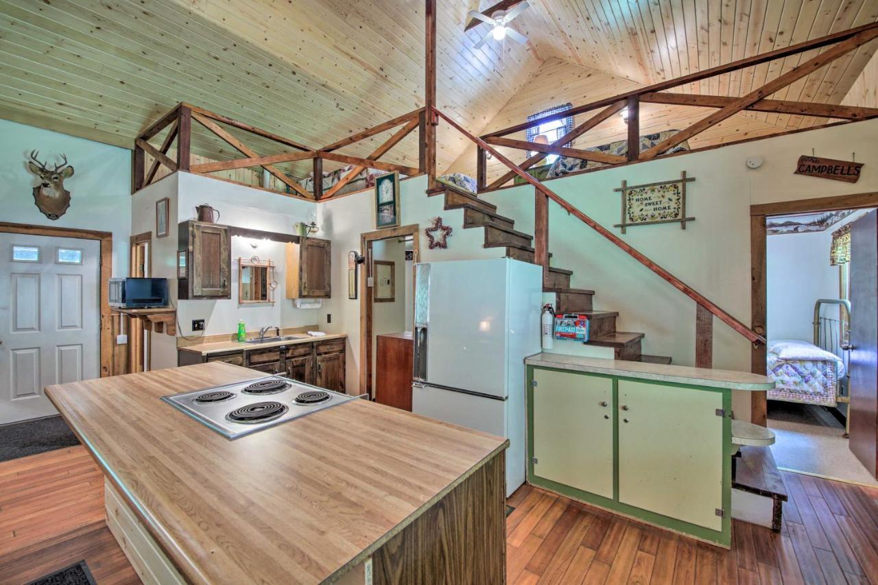 Waters Edge Retreat With Deck On Patoka Lake! Taswell エクステリア 写真